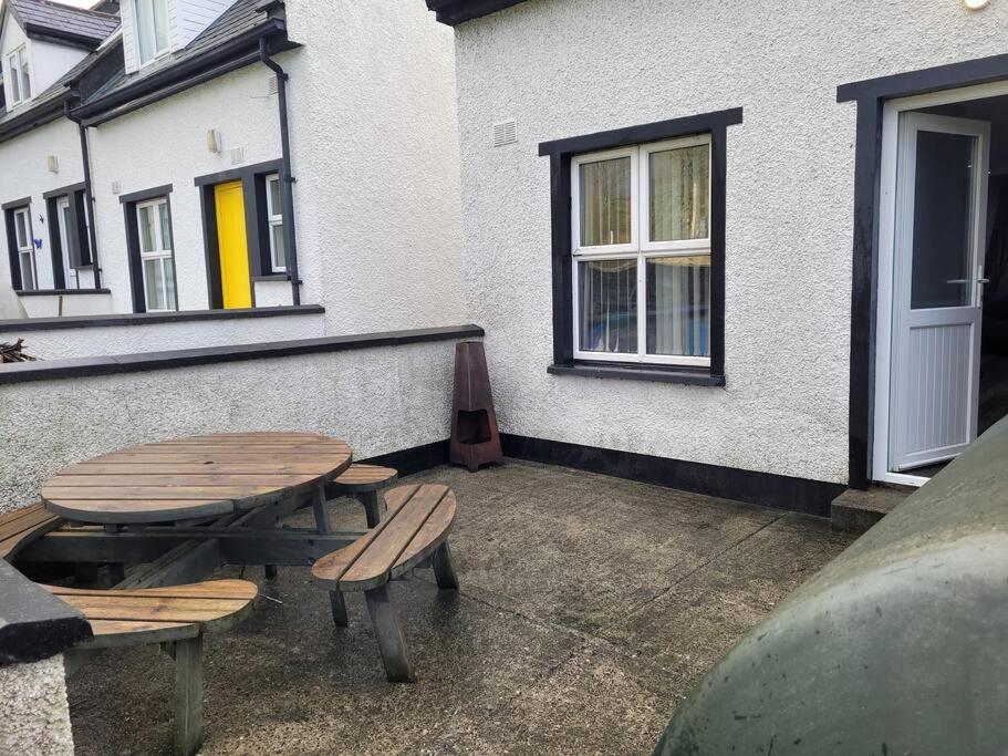 Cottage By The Sea Greencastle غرينكاسيل المظهر الخارجي الصورة